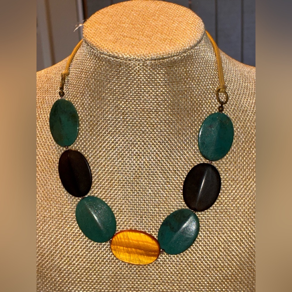 Elegant Multicolor Necklace